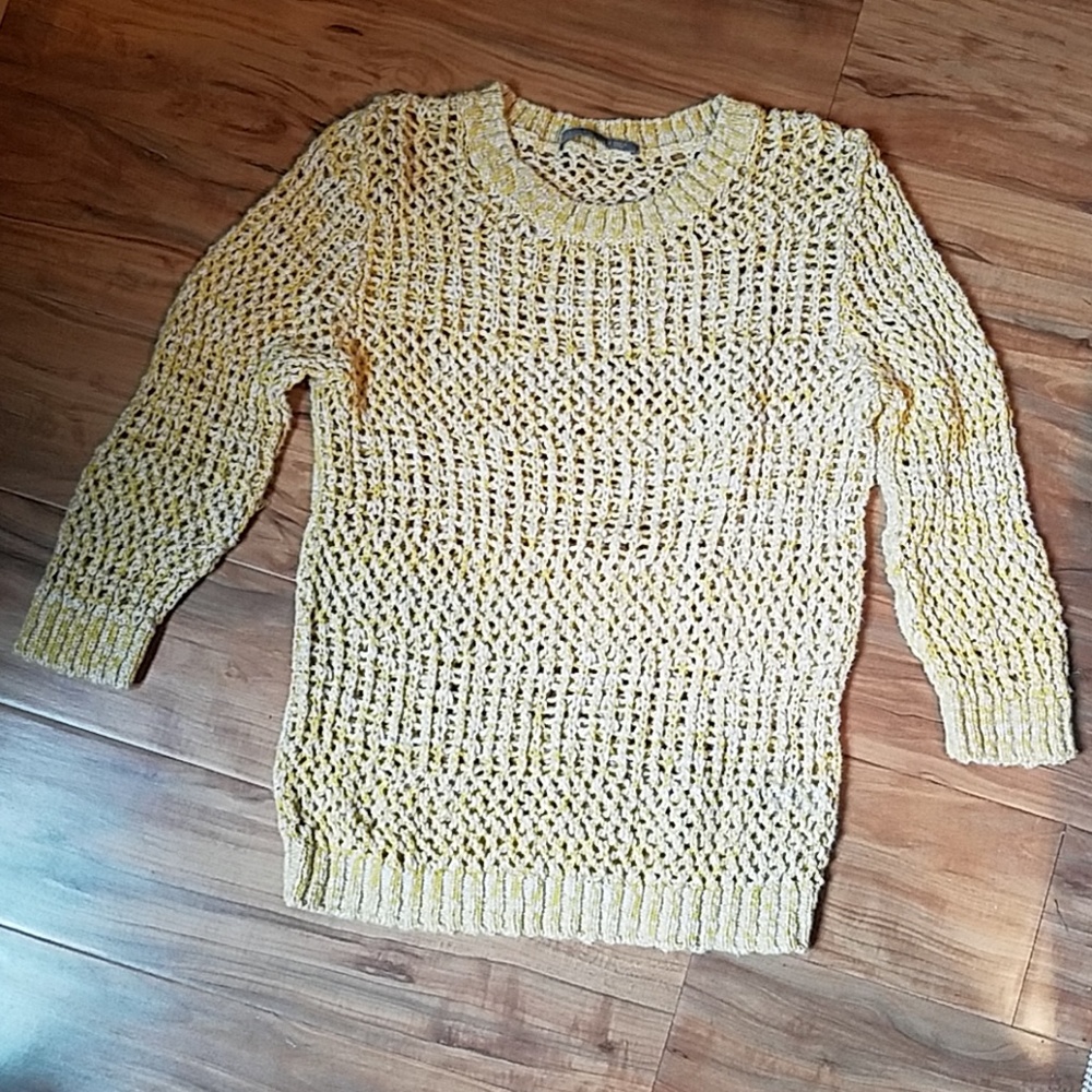Girl's sweater